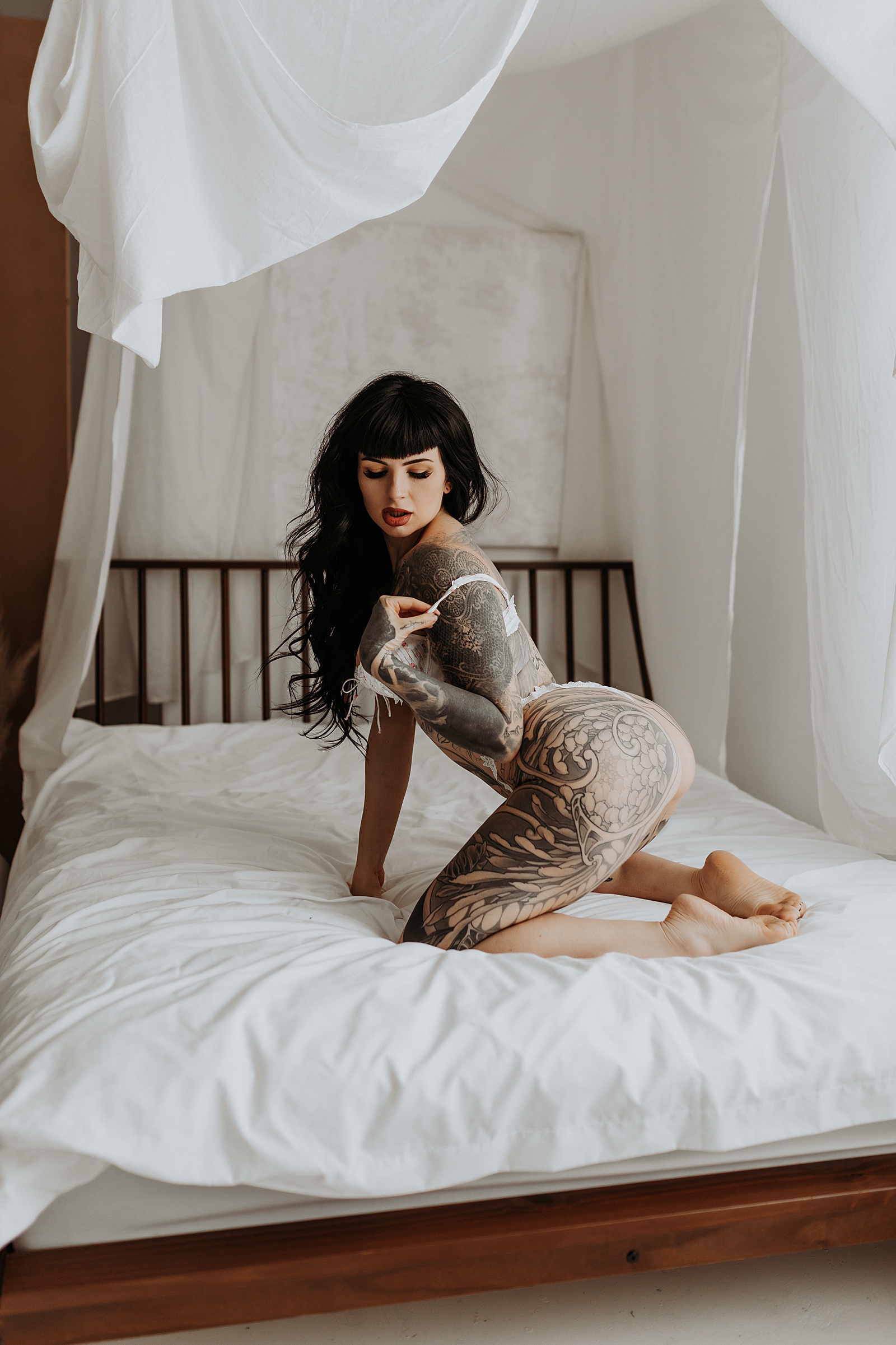 https://marycastillophotography.com/wp-content/uploads/sites/17718/2022/04/Minnesota-Boudoir-Photographer-penny3_0013.jpg