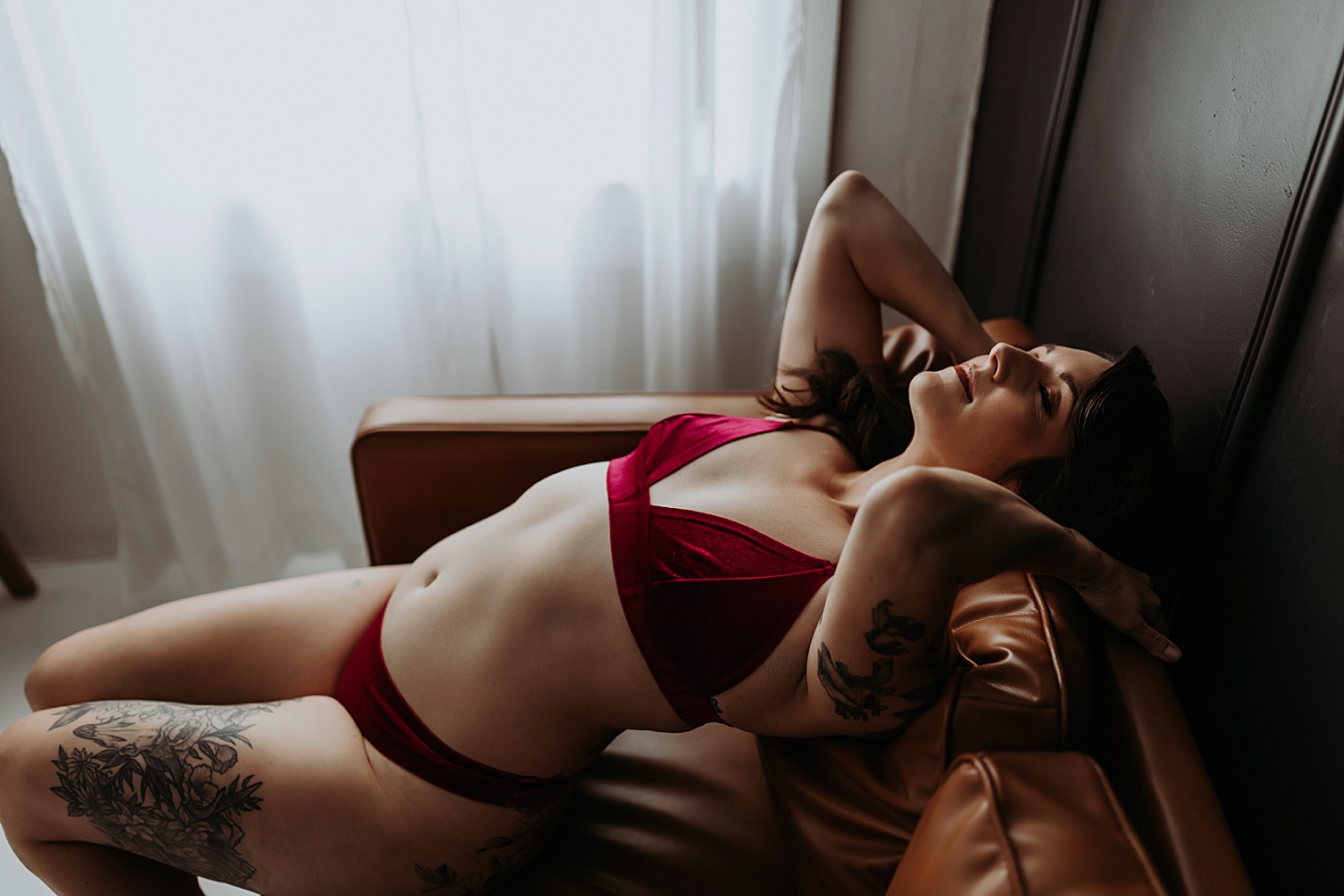 https://marycastillophotography.com/wp-content/uploads/sites/17718/2022/06/Minneapolis-Boudoir-Photographer-kristenm_0014.jpg