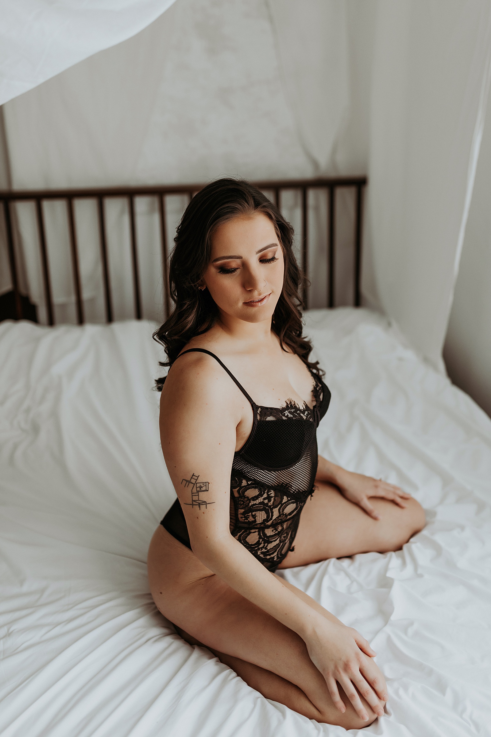 https://marycastillophotography.com/wp-content/uploads/sites/17718/2022/06/minneapolis-boudoir-photographer-jeanette_0002.jpg