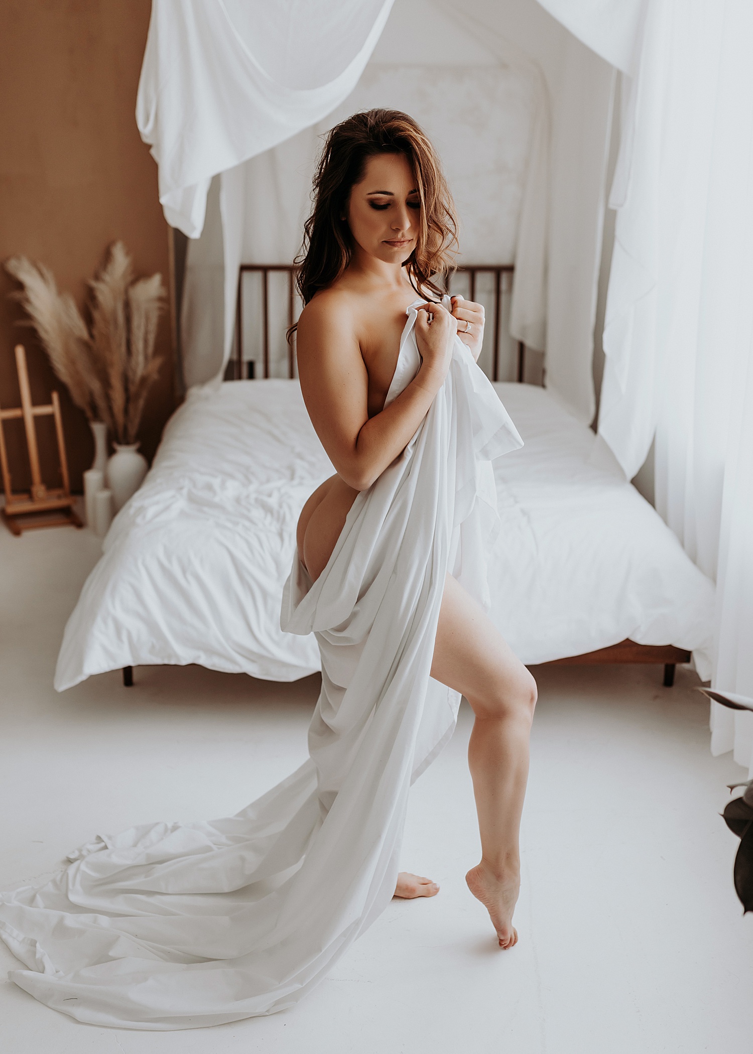 https://marycastillophotography.com/wp-content/uploads/sites/17718/2022/08/Minneapolis-Boudoir-Photographer-jessd_0016.jpg