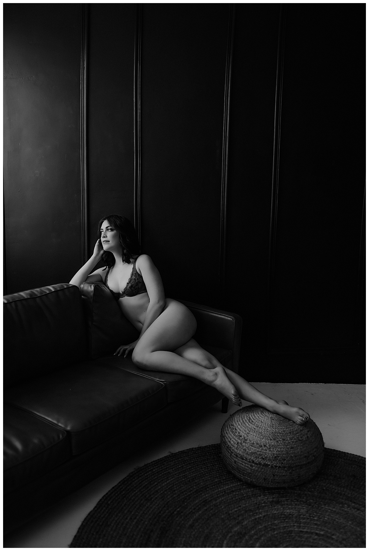 https://marycastillophotography.com/wp-content/uploads/sites/17718/2023/04/Minneapolis-boudoir-photographer-caroline_0010.jpg