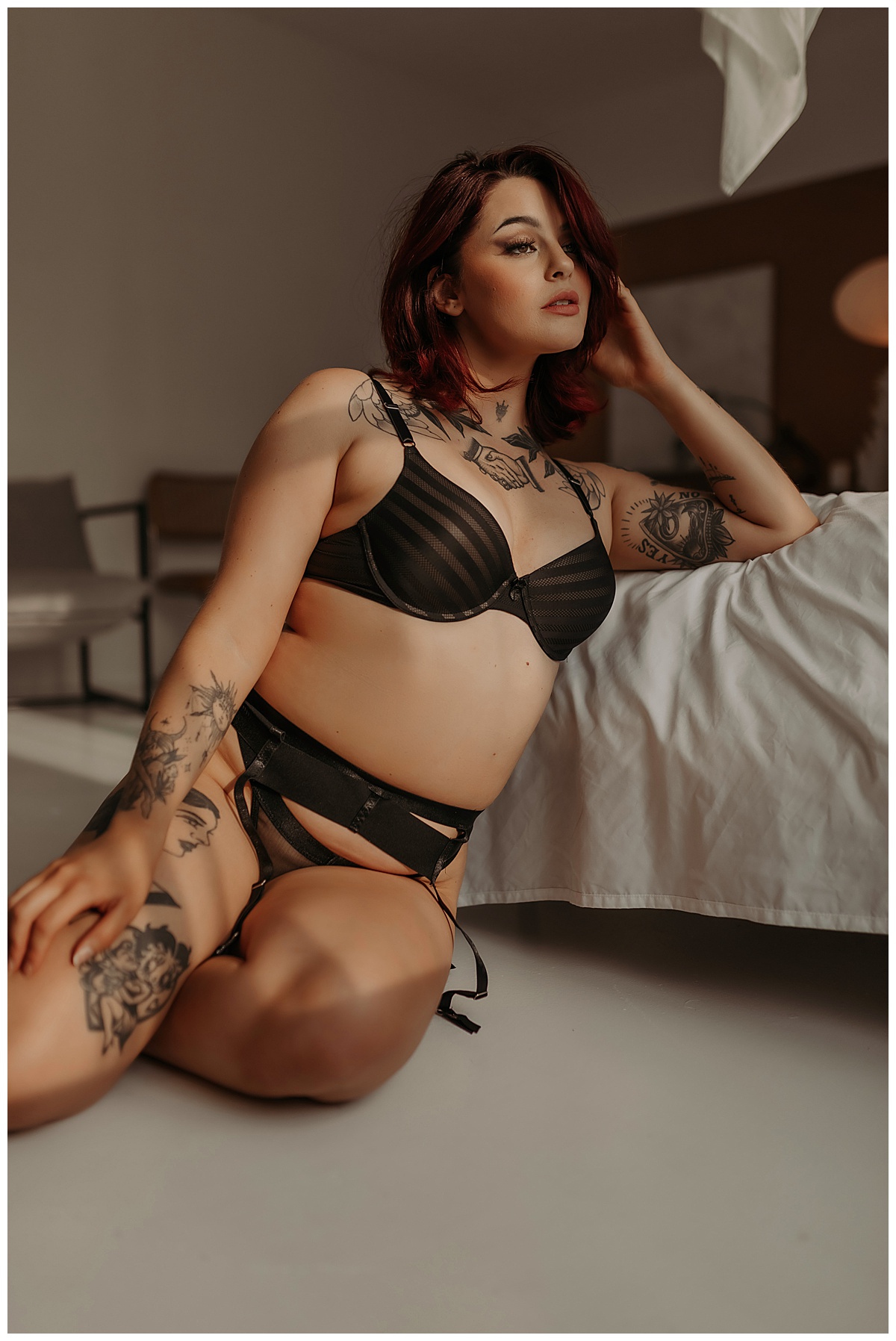 https://marycastillophotography.com/wp-content/uploads/sites/17718/2023/09/Minneapolis-boudoir-photographer-sunsetsession-tattoo_0013.jpg