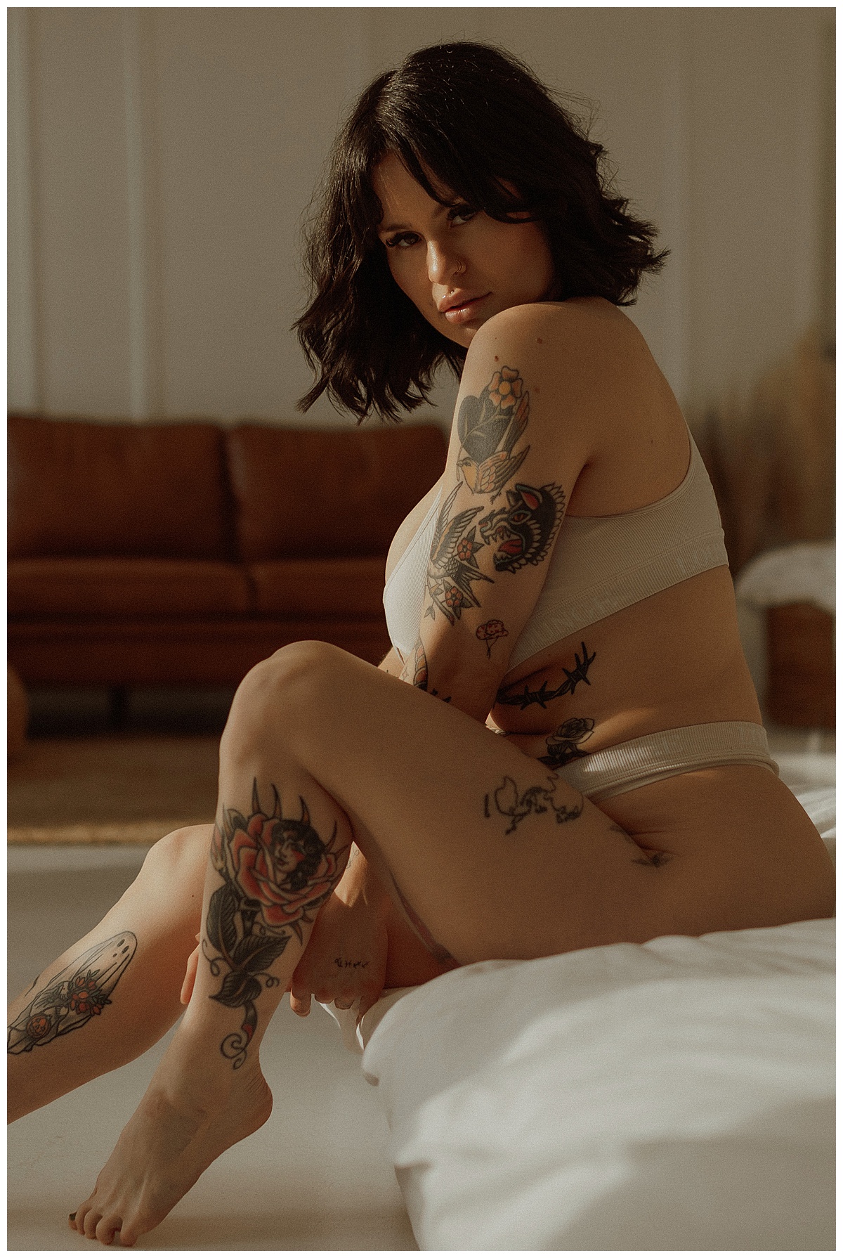 https://marycastillophotography.com/wp-content/uploads/sites/17718/2024/07/Minneapolis-boudoir-photographer-brittany_0010.jpg