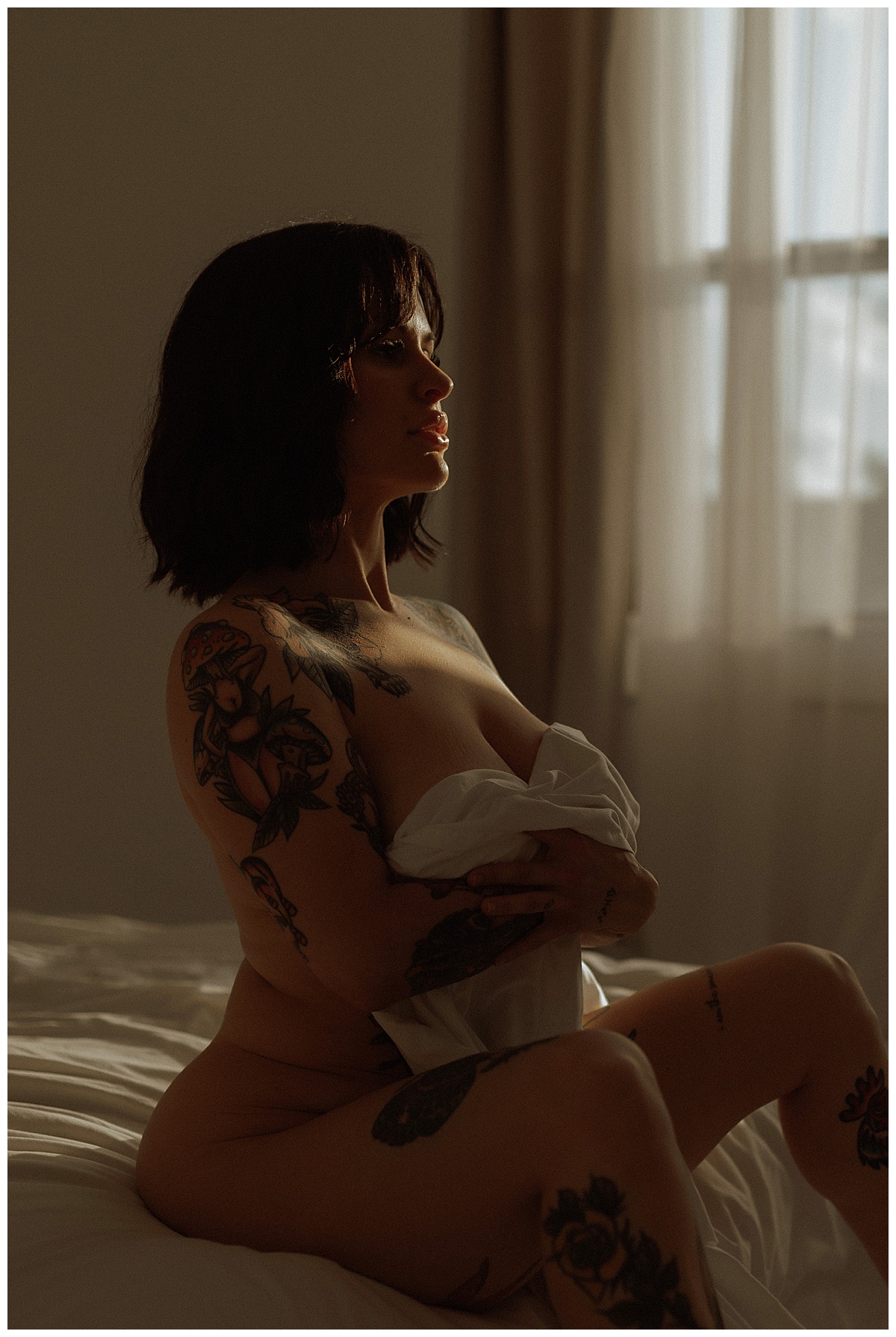 https://marycastillophotography.com/wp-content/uploads/sites/17718/2024/07/Minneapolis-boudoir-photographer-brittany_0020.jpg